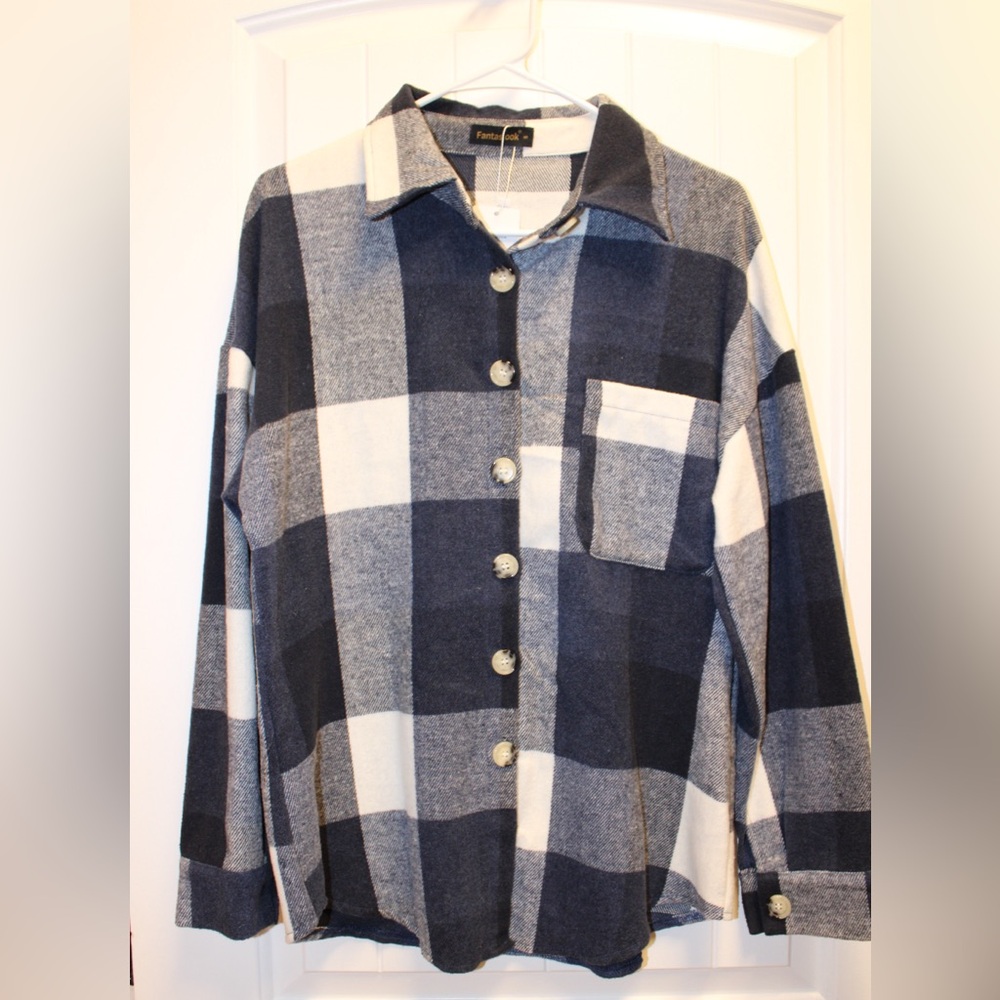 Plaid Flannel Shacket Button-Up Women's Shirt Jacket Navy/White Size Small